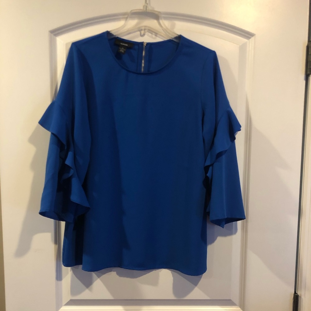 Alfani Ruffle cropped sleeved top